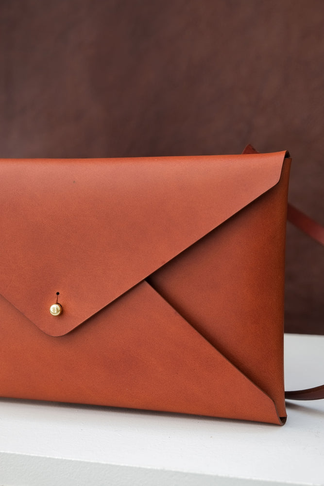 'MAARIT' CLUTCH - leather clutch, leather small bag, leather bag, leather purse, leather woman bag, leather pochette, leder damen taschen, handmade in switzerland, swiss taschen, natural leather, organic leather, swissmade leather bag