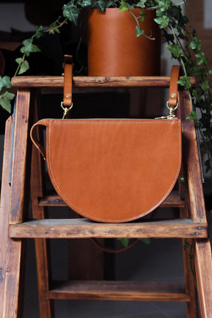 
            
                Load image into Gallery viewer, &amp;#39;LUNA&amp;#39; CROSSBODY
            
        