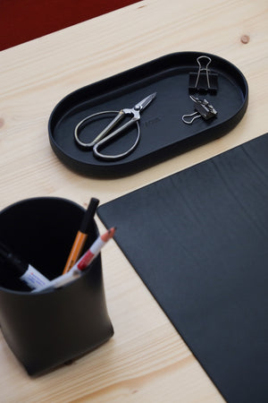 leather empty pocket, leather valet tray, leather organizer, leather desk organizer, leather desk office tray, leather accessory tray, valet dish, leather sustainable, tabletop tray, coin tray, wallet tray, key tray, leather key tray, catchall tray