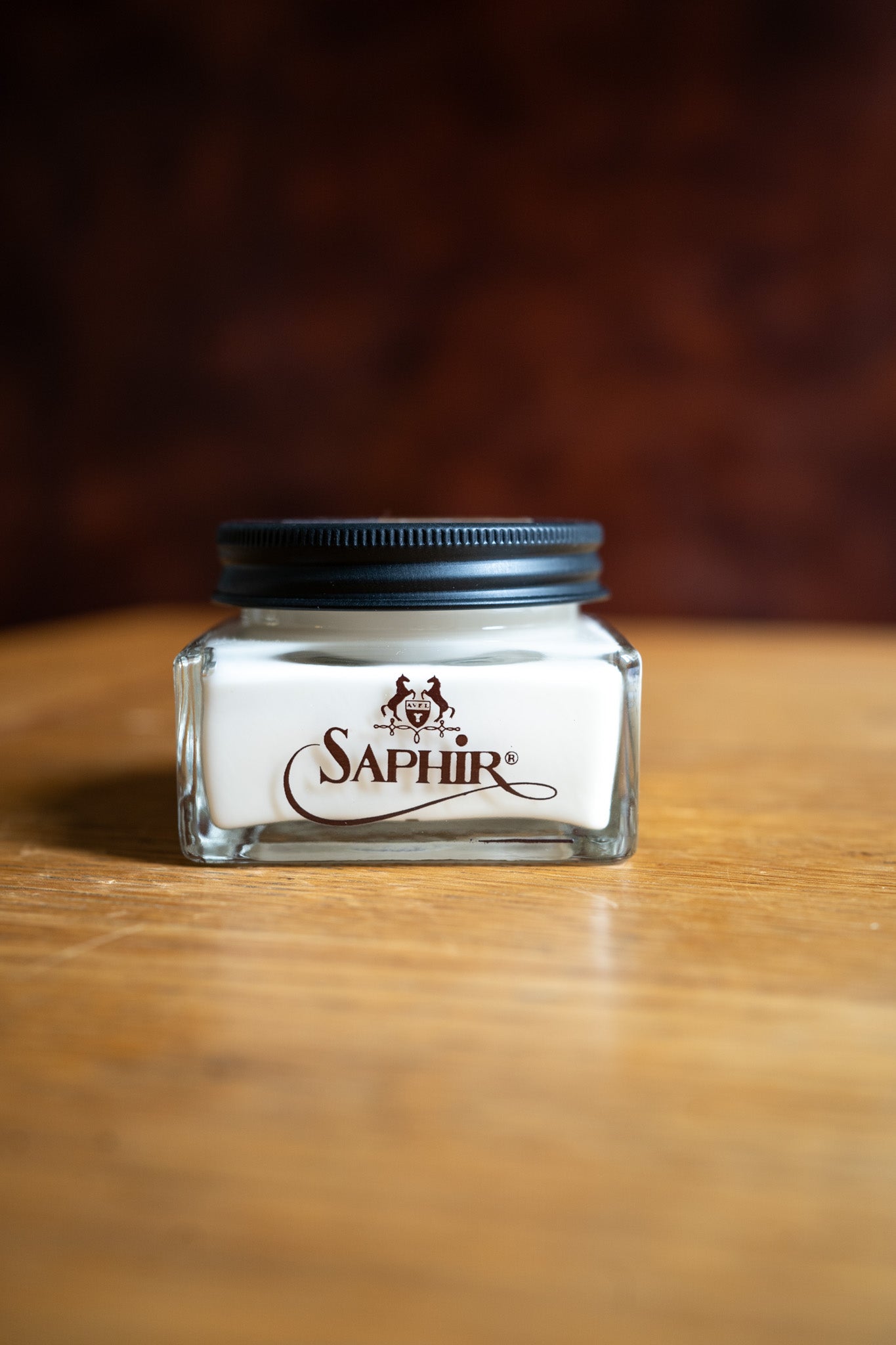 SAPHIR CREAM, SAPHIR PRODUCTS, LEATHER CARE, LEATHER NOURISHMENT, LEATHER PROTECTION, LEATHER SAPHIR