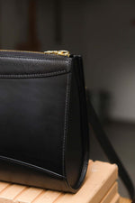 'CLOE' TUMBLED CROSSBODY BAG