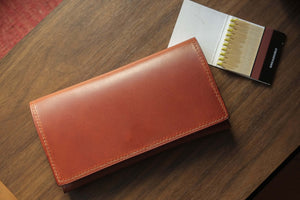 
            
                Load image into Gallery viewer, &amp;#39;AQUILA&amp;#39; TOBACCO POUCH - Vicus Pelle
            
        