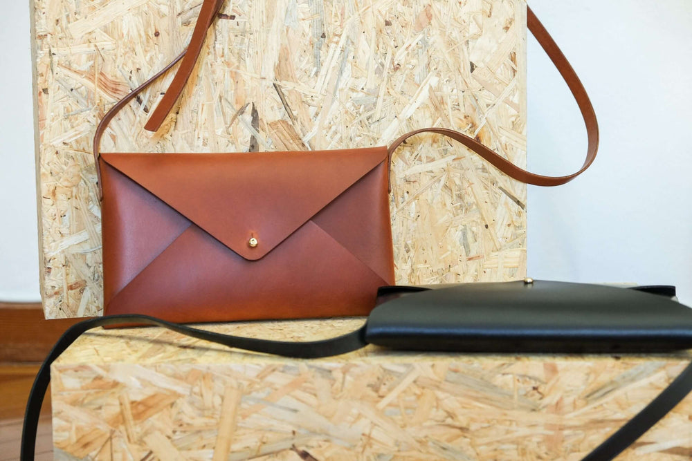 'MAARIT' CLUTCH - leather clutch, leather small bag, leather bag, leather purse, leather woman bag, leather pochette, leder damen taschen, handmade in switzerland, swiss taschen, natural leather, organic leather, swissmade leather bag