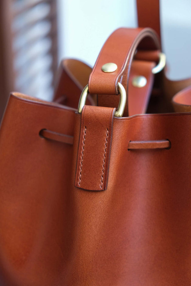 leather bucket bag, handmade bucket bag, organic leather, bucket bag, crossbody bag, vegetable tanned leather bucket bag